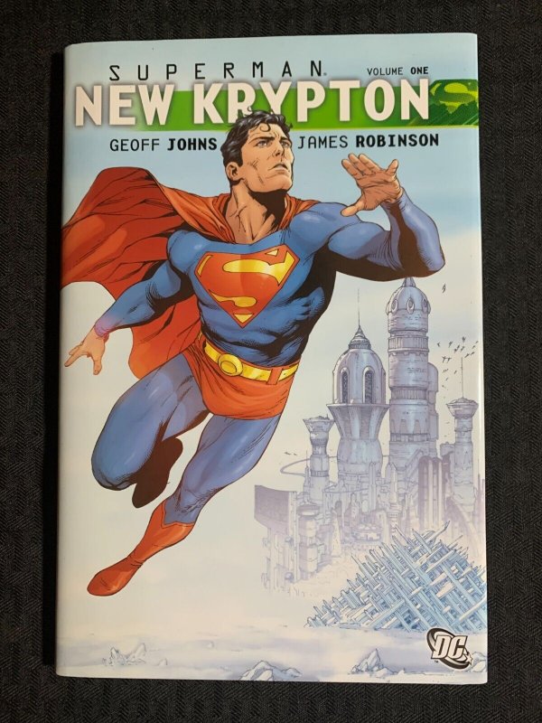 2009 Superman New Krypton Volume 1 Hc/dj Vf+/fvf 1st DC Comics (DC Comics, 2009), raw comic book in VF+ condition — front cover