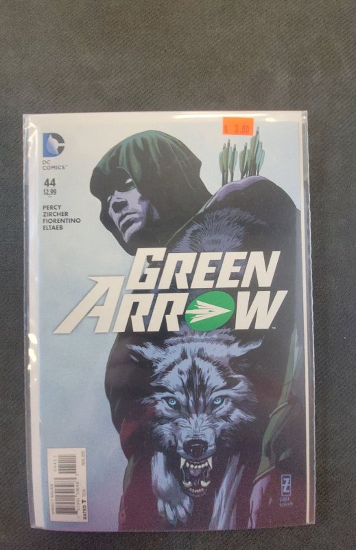 Green Arrow #44 (DC Comics, 2015), raw, ungraded comic book — front cover