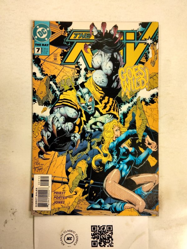 The Ray #7 (DC Comics), raw comic book in NM condition — front cover