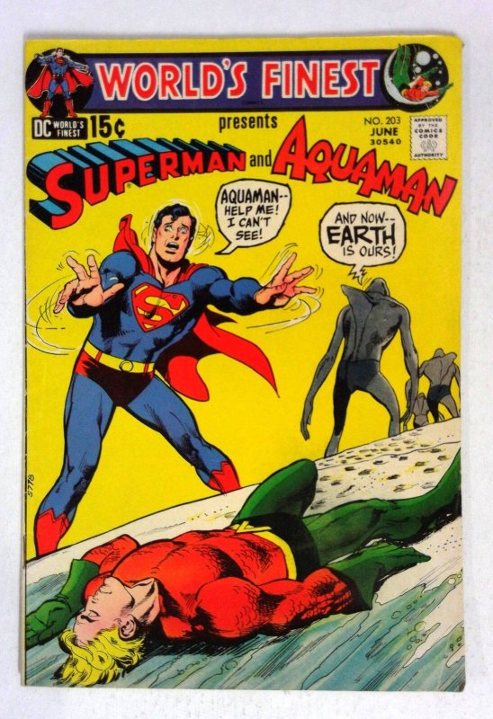 World's Finest #203 (DC Comics, 1971), raw comic book in FN/VF condition — front cover