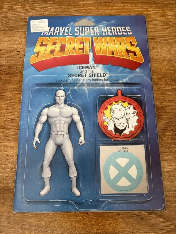 Marvel Super Heroes Secret Wars #1 (Marvel Comics), raw comic book in NM condition — front cover