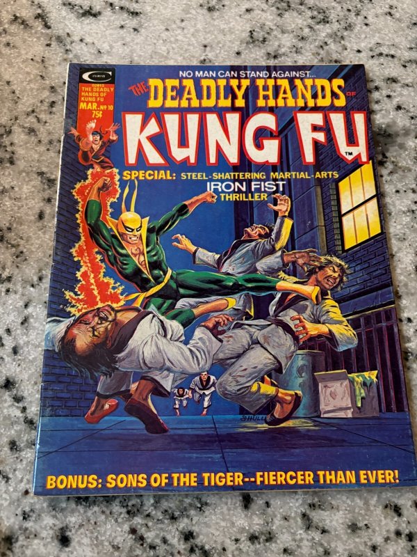 Deadly Hands of Kung Fu #10 (Marvel Comics), raw comic book in VF/NM condition — front cover