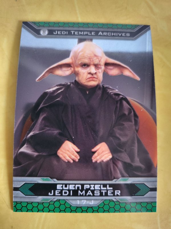 2014 Topps Chrome Star Wars Perspective: Jedi vs Sith #17 (2014), raw, ungraded comic book — front cover