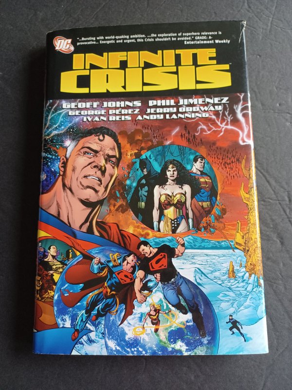 Infinite Crisis Edition Hardcover - Geoff Johns - 2023 (2023), raw, ungraded comic book — front cover