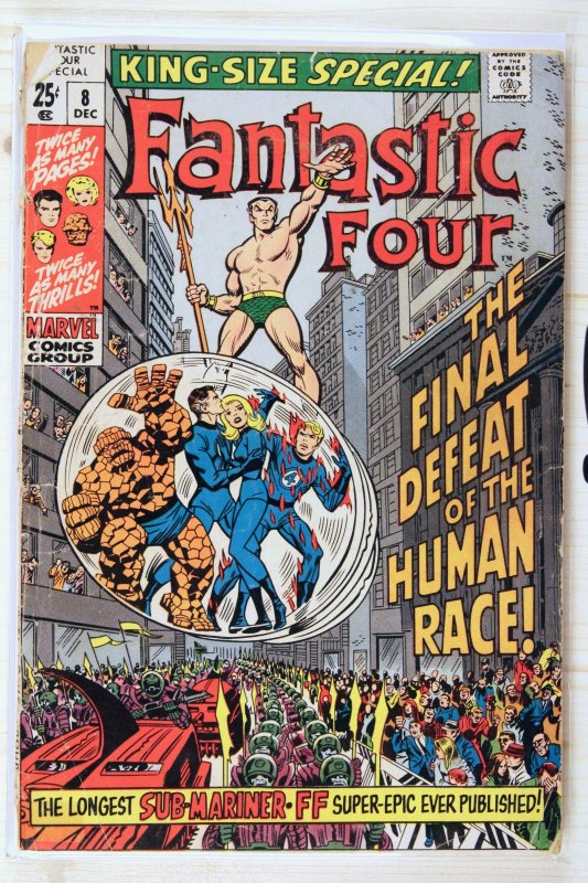 Fantastic Four King-Size Special Annual #8 (Marvel Comics, 1971), raw comic book in VG- 3.5 condition — front cover