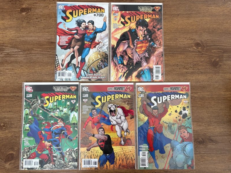 Lot of 5 Superman DC Comic Books # 696 697 698 699 700 NM 1st Prints 5 J440, raw comic book in NM condition — front cover