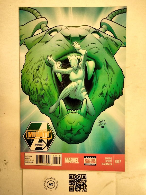 Mighty Avengers #7 (Marvel Comics), raw comic book in NM condition — front cover