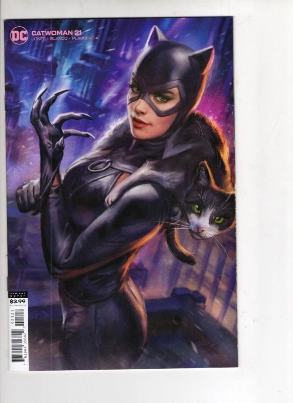 Catwoman #21 (DC Comics, 2020), raw comic book in NM+ 9.6 condition — front cover