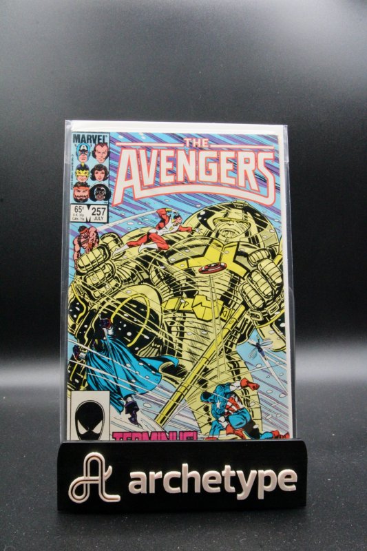 The Avengers #257 (Marvel Comics, 1985), raw, ungraded comic book — front cover