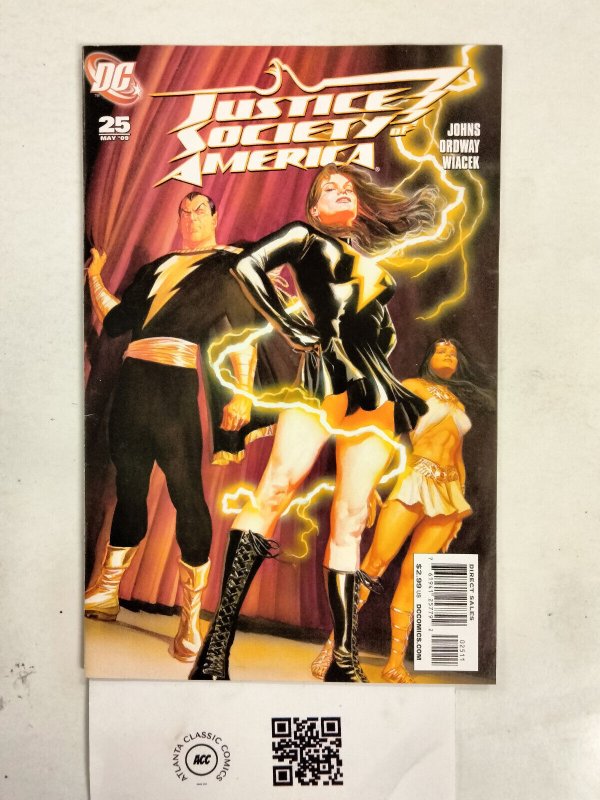 Justice Society of America #25 (DC Comics, 2009), raw comic book in NM condition — front cover