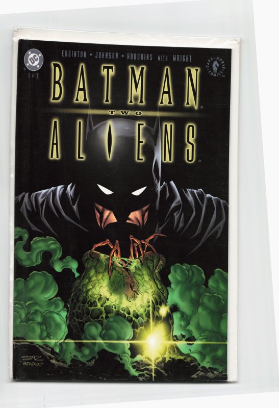 Batman / Aliens II #1 (DC Comics, 2003), raw, ungraded comic book — front cover