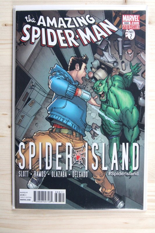 The Amazing Spider-Man #668 (Marvel Comics, 2011), raw comic book in NM 9.4 condition — front cover