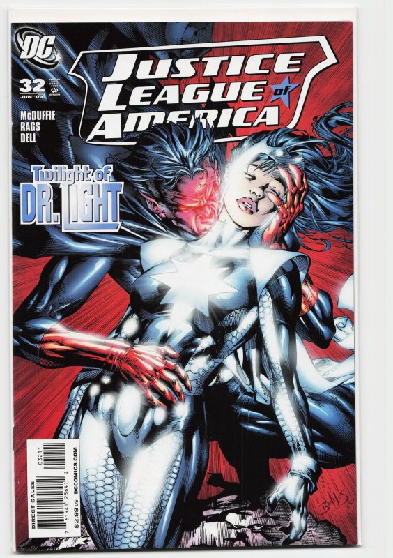 Justice League of America #32 (DC Comics, 2009), raw, ungraded comic book — front cover