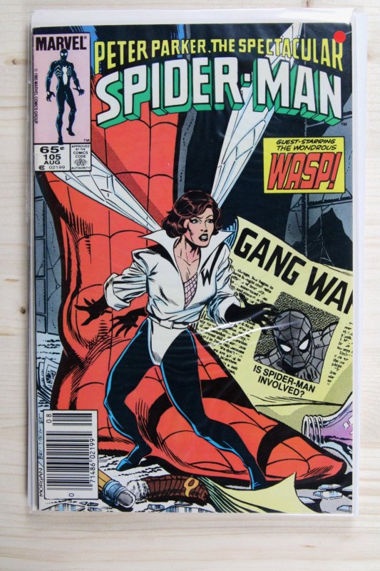 Peter Parker, the Spectacular Spider-Man #105 (Marvel Comics, 1985), raw comic book in VF+ 8.5 condition — front cover