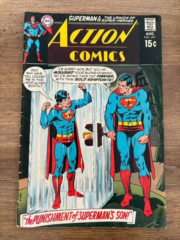 Action Comics #391 (DC Comics), raw comic book in VG/FN condition — front cover