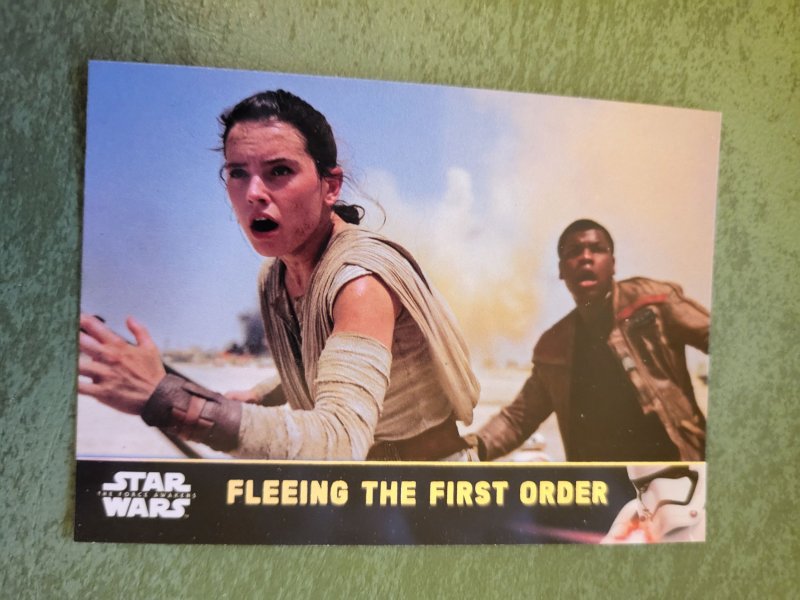 2017 Star Wars: The Force Awakens Series 2 #32 (2017), raw, ungraded comic book — front cover