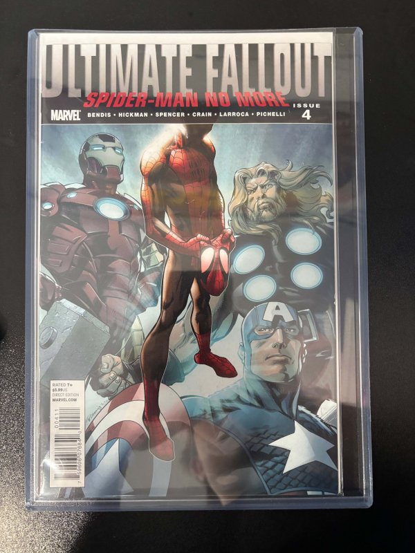 Ultimate Fallout #4 (Marvel Comics, 2011), raw, ungraded comic book — front cover