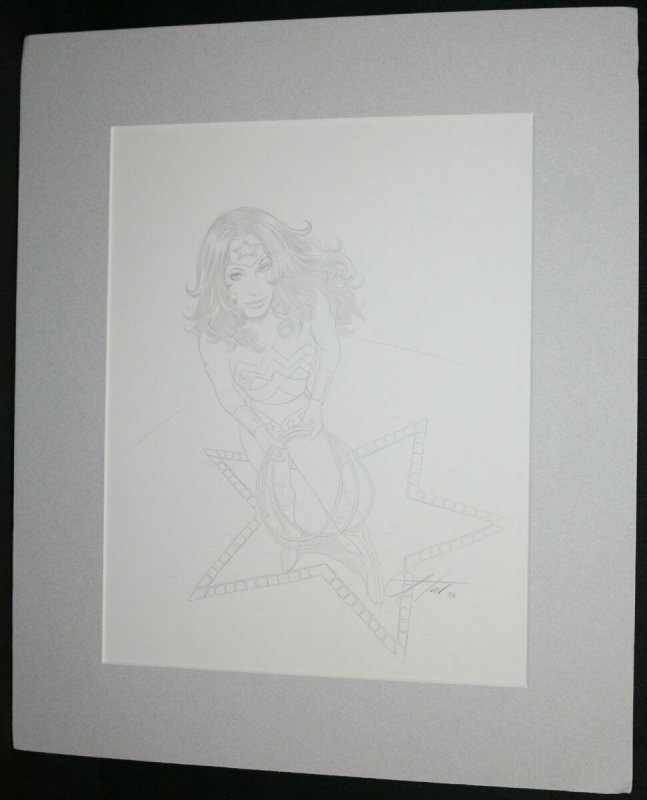 Wonder Woman with Lasso Pencil Art - 2006 Signed art by Greg Horn (2006), raw, ungraded comic book — front cover