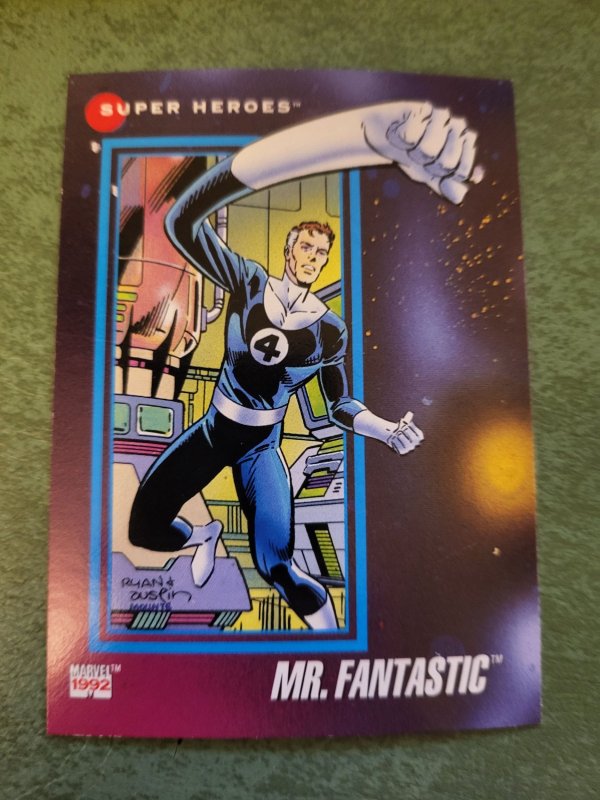 1992 Marvel Universe #33 (1992), raw, ungraded comic book — front cover