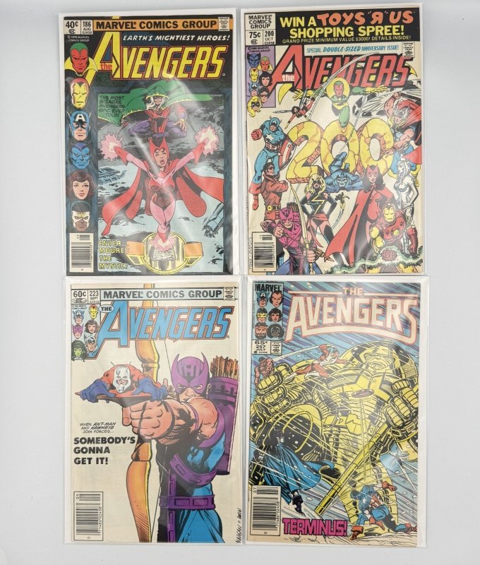 Avengers Lot 186 200 223 257 1st App Nebula Ant-Man Hawkeye Marvel Newsstand (Marvel Comics), raw, ungraded comic book — front cover