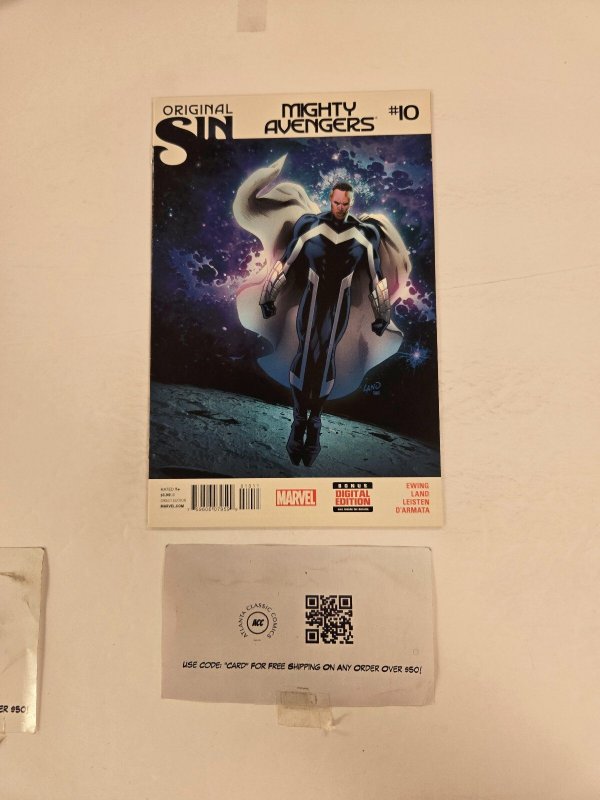 Mighty Avengers #10 (Marvel Comics), raw comic book in NM condition — front cover