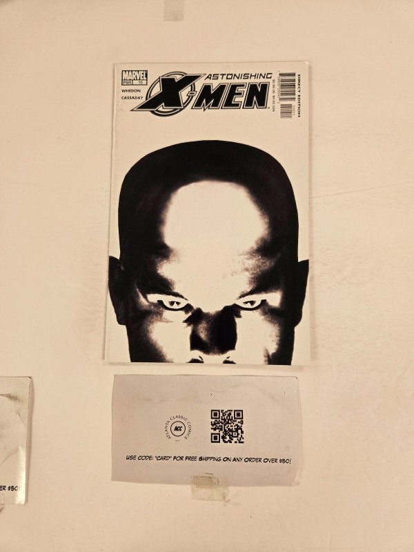 Astonishing X-Men #10 (Marvel Comics), raw comic book in NM condition — front cover