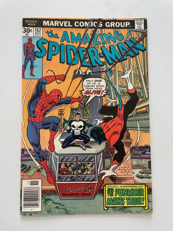 Amazing Spider-Man #162 (Marvel Comics, 1976), raw comic book in NM- condition — front cover