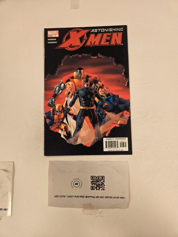 Astonishing X-Men #7 (Marvel Comics), raw comic book in NM condition — front cover