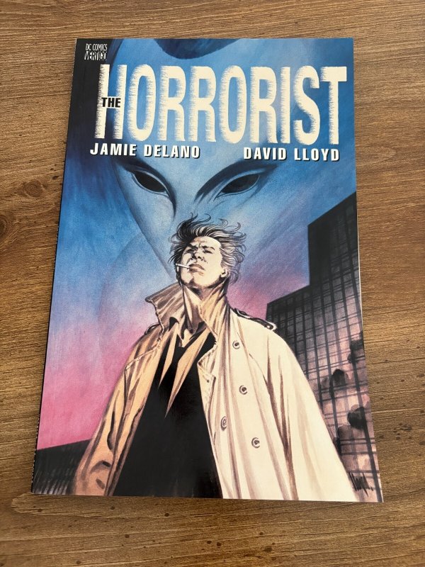 Lot of 2 the Horrorist DC Vertigo Comic Books # 1 2 Vf-Nm Jamie Delano 4 J311, raw comic book in NM condition — front cover