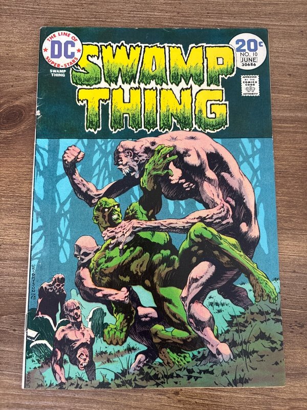 Swamp Thing #10 (DC Comics), raw comic book in VF- condition — front cover