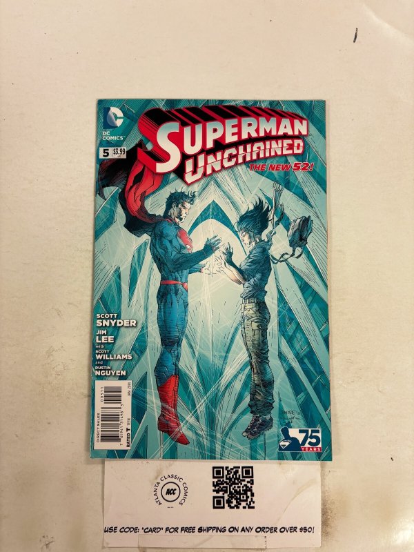 Superman Unchained #5 (DC Comics), raw comic book in NM condition — front cover