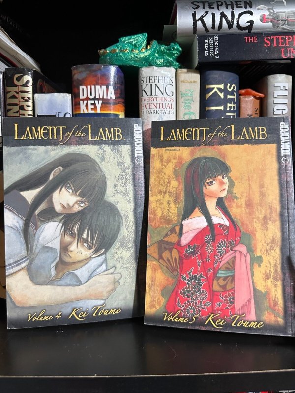 *TokyoPop* Lament of the Lamb Bundle, raw, ungraded comic book — front cover