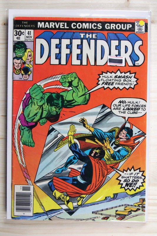 The Defenders #41 (Marvel Comics, 1976), raw comic book in FN- 5.5 condition — front cover