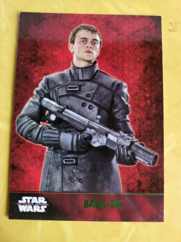 2016 Star Wars: The Force Awaken Series 1 Green Parallel #39 (2016), raw, ungraded comic book — front cover