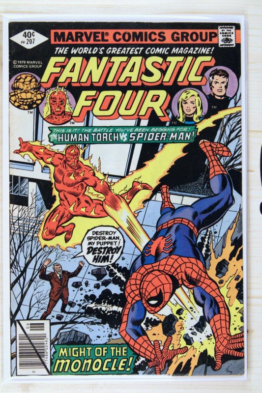 Fantastic Four #207 (Marvel Comics, 1979), raw comic book in FN/VF 7.0 condition — front cover