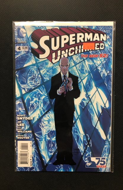 Superman Unchained #4 (2013), raw, ungraded comic book — front cover