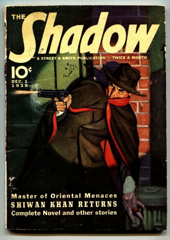 Shadow 1939 Dec 1 -Shiwan Khan Returns- Street AND Smith-Rare Pulp fn- (Street & Smith, 1939), raw, ungraded comic book — front cover