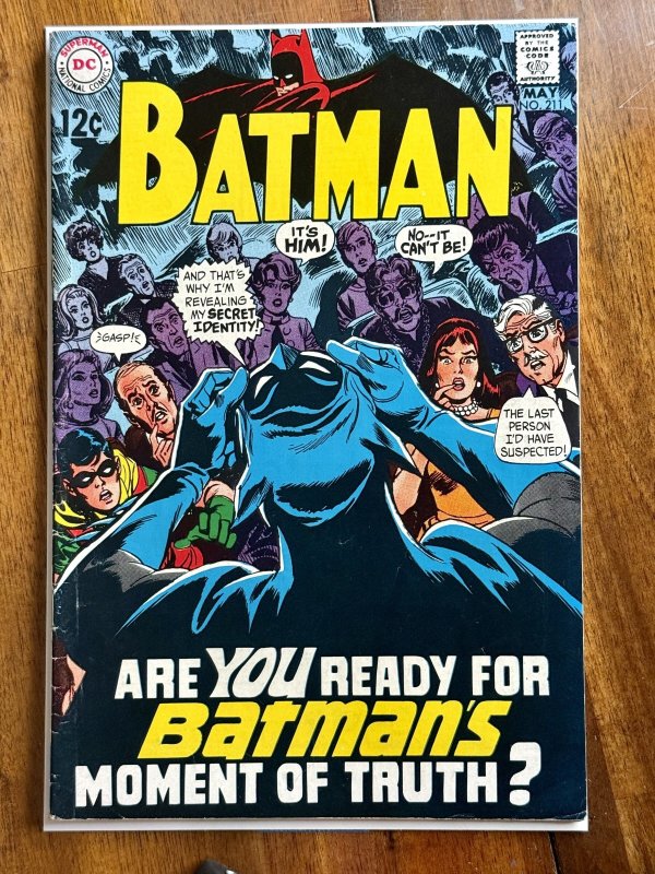 Batman #211 (DC Comics, 1969), raw comic book in FN- 5.5 condition — front cover