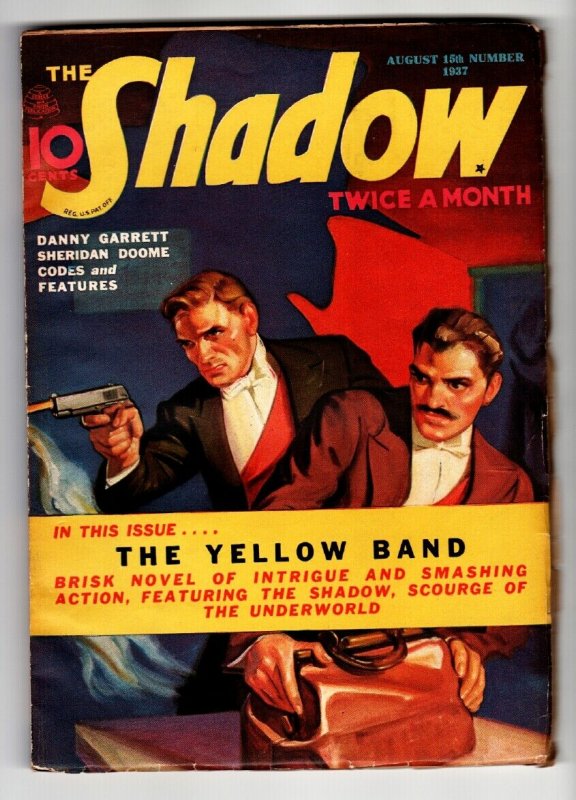 Shadow 1937 Aug 15 -High Grade- Street AND Smith-Rare Pulp Fn/vf (Street & Smith, 1937), raw comic book in FN/VF condition — front cover