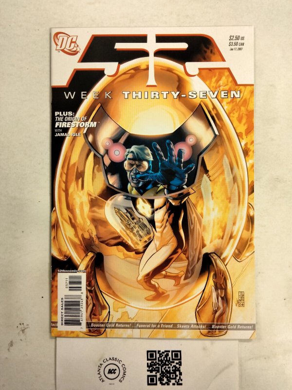 52 #37 (DC Comics, 2007), raw comic book in NM condition — front cover