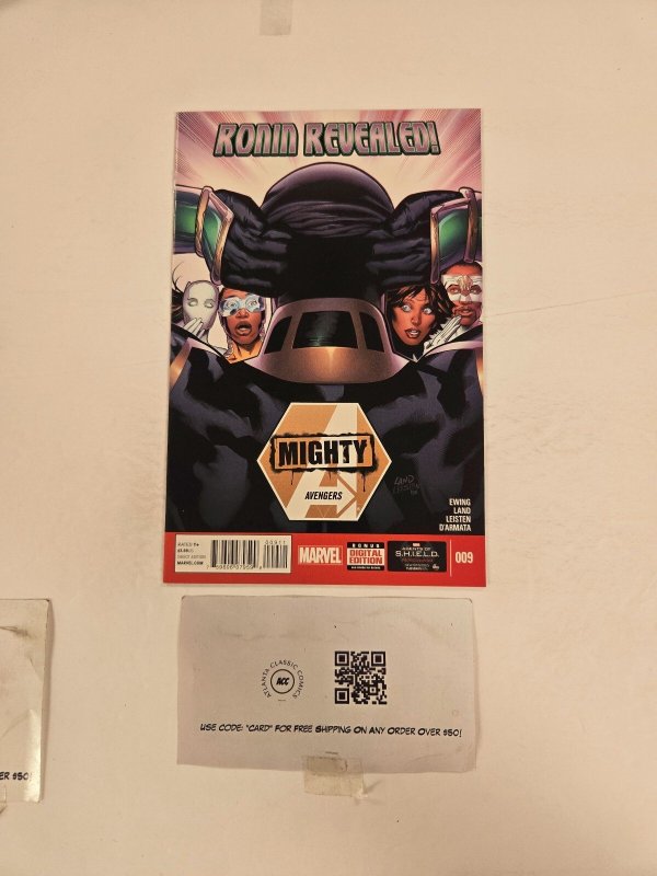 Mighty Avengers #9 (Marvel Comics), raw comic book in NM condition — front cover