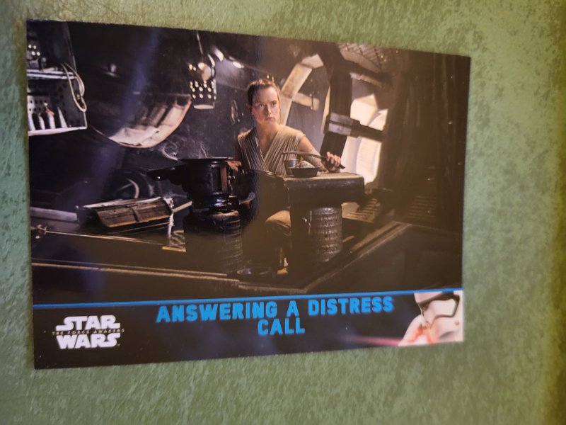 2017 Star Wars: The Force Awakens Series 2 Blue Parallel #25 (2017), raw, ungraded comic book — front cover
