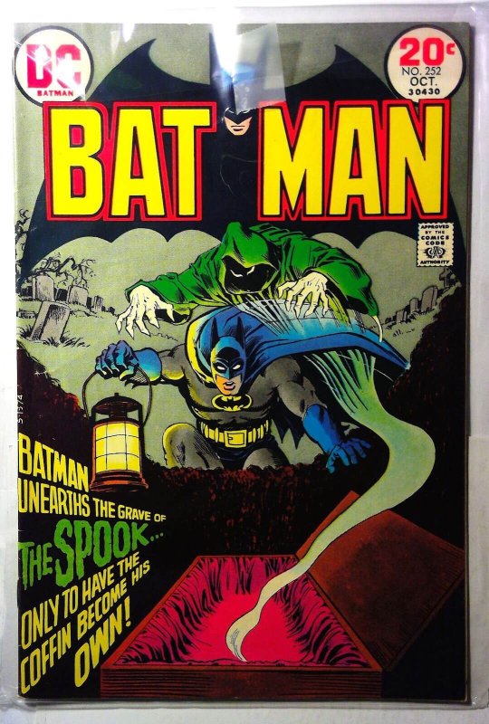 Batman #252 (DC Comics, 1973), raw, ungraded comic book — front cover