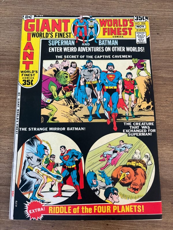 World's Finest Comics #206 (DC Comics), raw comic book in VF/NM condition — front cover