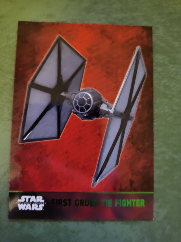 2016 Star Wars: The Force Awakens Series 1 Green Parallel #60 (2016), raw, ungraded comic book — front cover