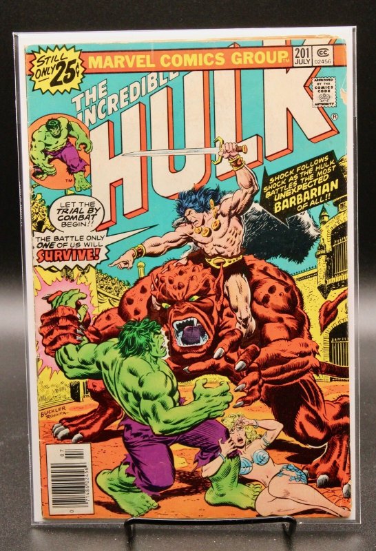 The Incredible Hulk #201 (Marvel Comics, 1976), raw comic book in VG+ condition — front cover