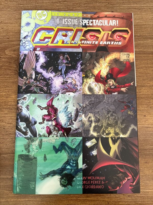 Dark Crisis #1 (DC Comics, 2022), raw comic book in NM condition — front cover