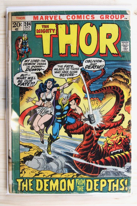 Thor #204 (Marvel Comics, 1972), raw comic book in FN- 5.5 condition — front cover