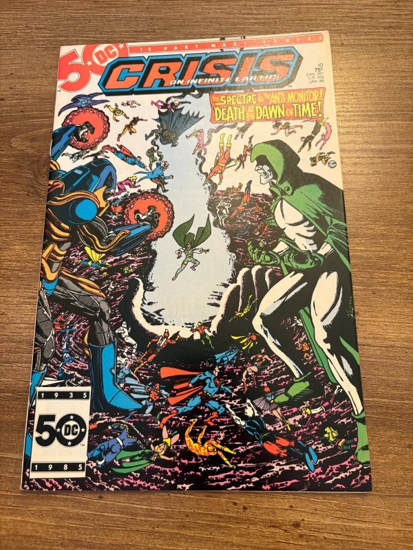 Crisis on Infinite Earths #10 (DC Comics, 1986), raw comic book in NM condition — front cover