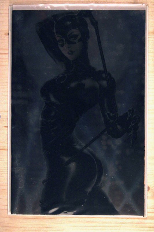 Batman/Catwoman: The Gotham War #1 (DC Comics, 2023), raw comic book in NM+ 9.6 condition — front cover